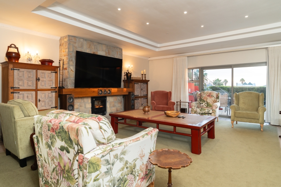 5 Bedroom Property for Sale in Greenways Golf Estate Western Cape